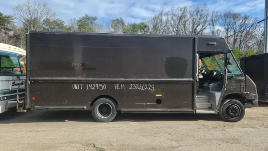 Picture of 2008-freightliner-mt55-chassis-truck-delivery